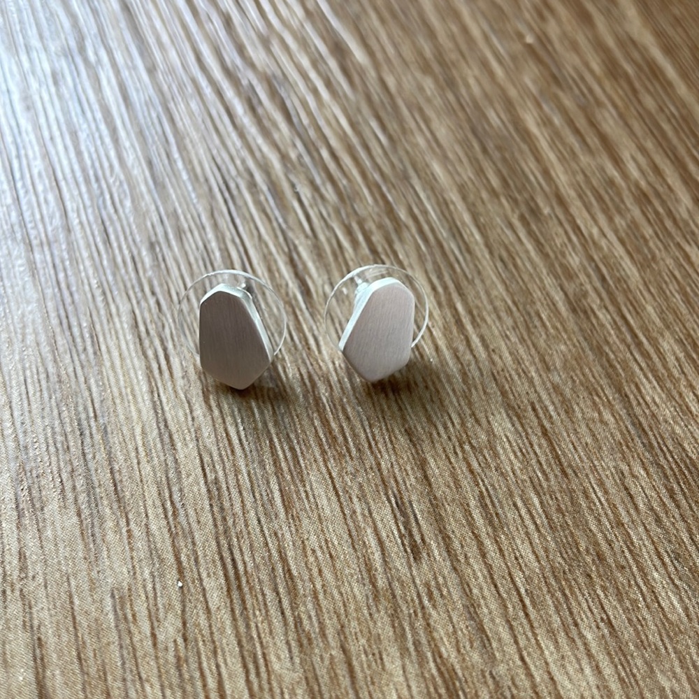 Kendra Scott silver studs